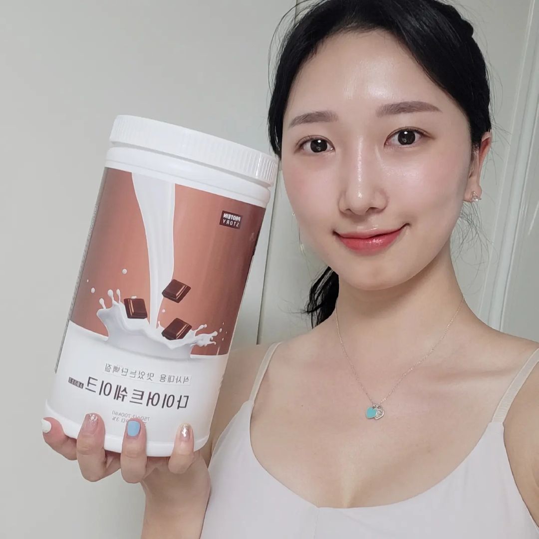 🧸 (@merci_toyou) posted on Instagram: “#광고 피티쌤이 오랜만에 운동왔으면서 살빠진거같다고 했는데 진짜 빠졌어용😚 일주일동안 점심은 프로틴스토리로 먹고 있는데 너무 맛있어서 꾸준히
