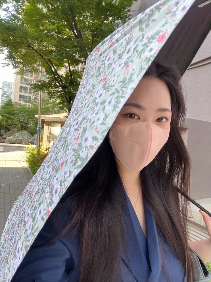피부노화의 원인 자외선차단은 크로커다일 3단 탈리아 암막우양산 추천합니당 :)❤️