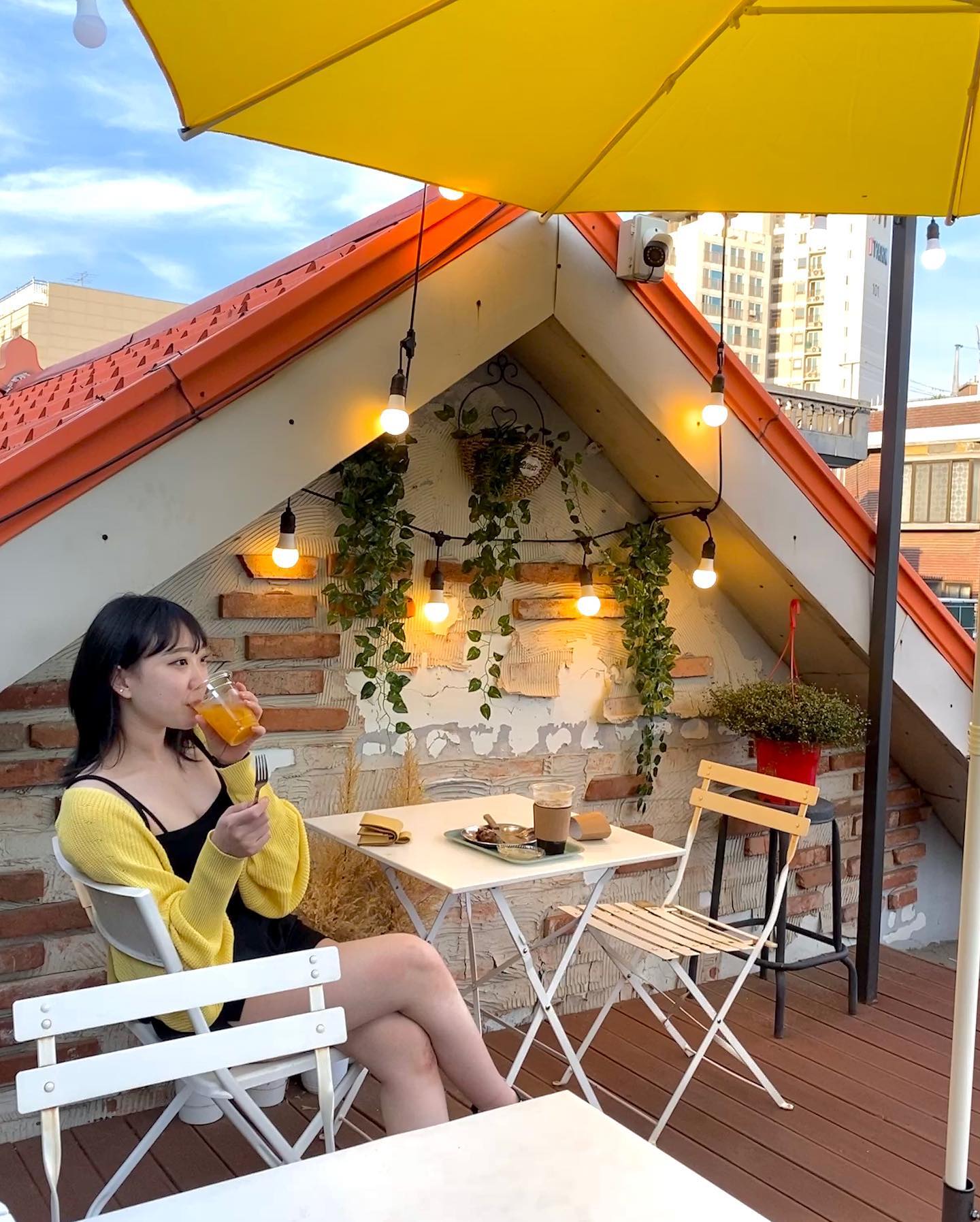 💛노랑 좋아ㅏ╰(*´︶`*)╯💛