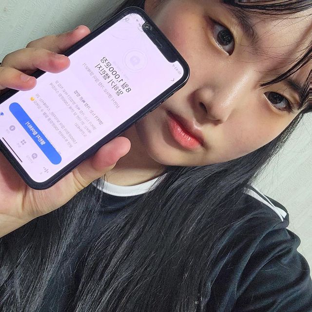 수연[19] on Instagram: "#광고 #스픽 . 🎓영어가 어려우시면 스픽을 시작해보세요 ! . **음성인식을 통해 직접 말하면서 배울 수 있어요!** - 기존 영어공부는 책상에 앉아서 책으로 하거나 인강으