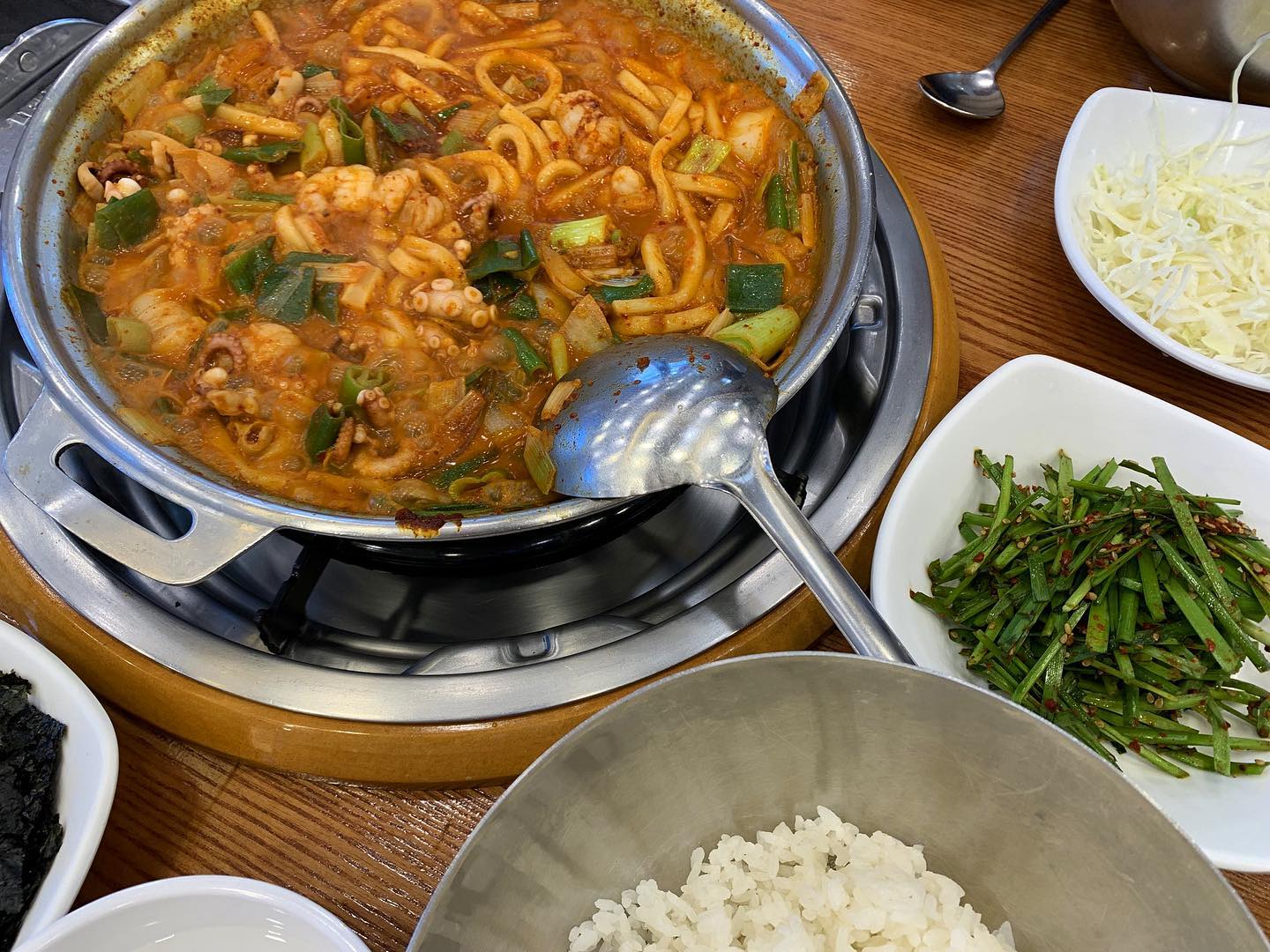 부산가면 먹어야하는 #개미집 
-
동네마다 있는 체인점이지만 개인적으로 남포동에 있는 개미집이 제일 맛있다. 해운대역 앞에 있는 집은 뭔가 싱거운 느낌
-
#부산맛집 #남포동맛집