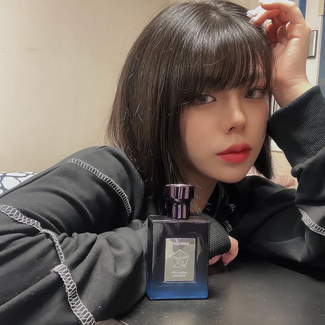 김한별 Estelle on Instagram: "#광고 사람의 온기가 줄 수 있는 가장 큰 위로, 포멘트 시그니처 퍼퓸 코튼디어나잇 #포맨트 #forment #ad #@forment_official #시그니처퍼퓸 #강태오향수 #코튼디어나잇 #포