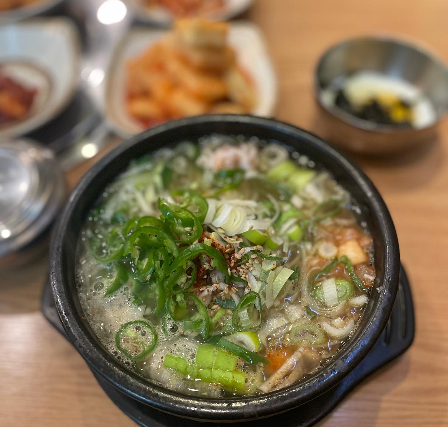 📍완산골명가

서울 송파구 법원로 114 일원엠스테이트 지하 1층 B105호
*
*
#문정역맛집#완산골명가 #완산골명가문정법조타운 #테라타워맛집#콩나물국밥 #해장맛집#콩나물국밥맛집#돌솥쭈꾸미비빔밥#송파맛집#엠스테이트맛집#문정맛집#먹팔#맞팔#먹팔맞팔 #먹팔환영