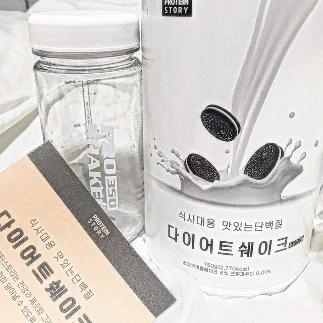 @only_ri_ on Instagram: "#광고 나는 헬린이 .. 단백질 쉐이크가 맛있어서 다시 헬스장 다니는 사람 나야 나 .. 먹자마자 너무 맛있어서 반했다구 내 나이 슴살 , 2023년 새해 프로젝트: 건강을 위해
