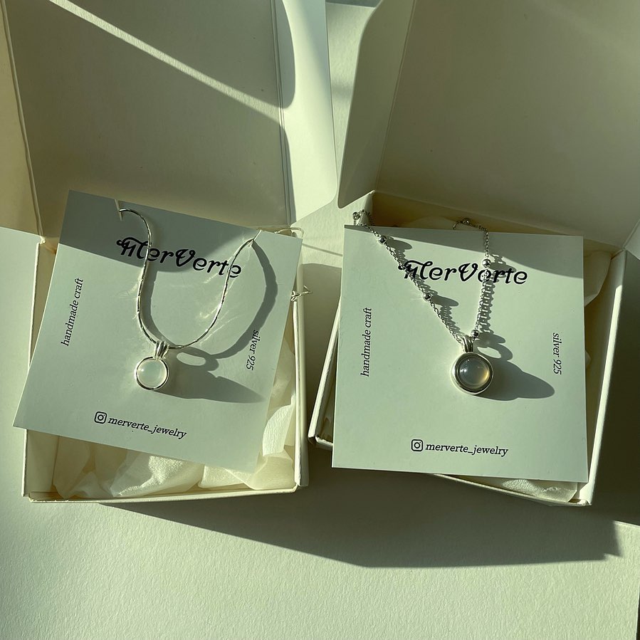 사계절 내내 인기 많은 마노석 입니다 🤍
✔️White Agate
✔️Gray Agate