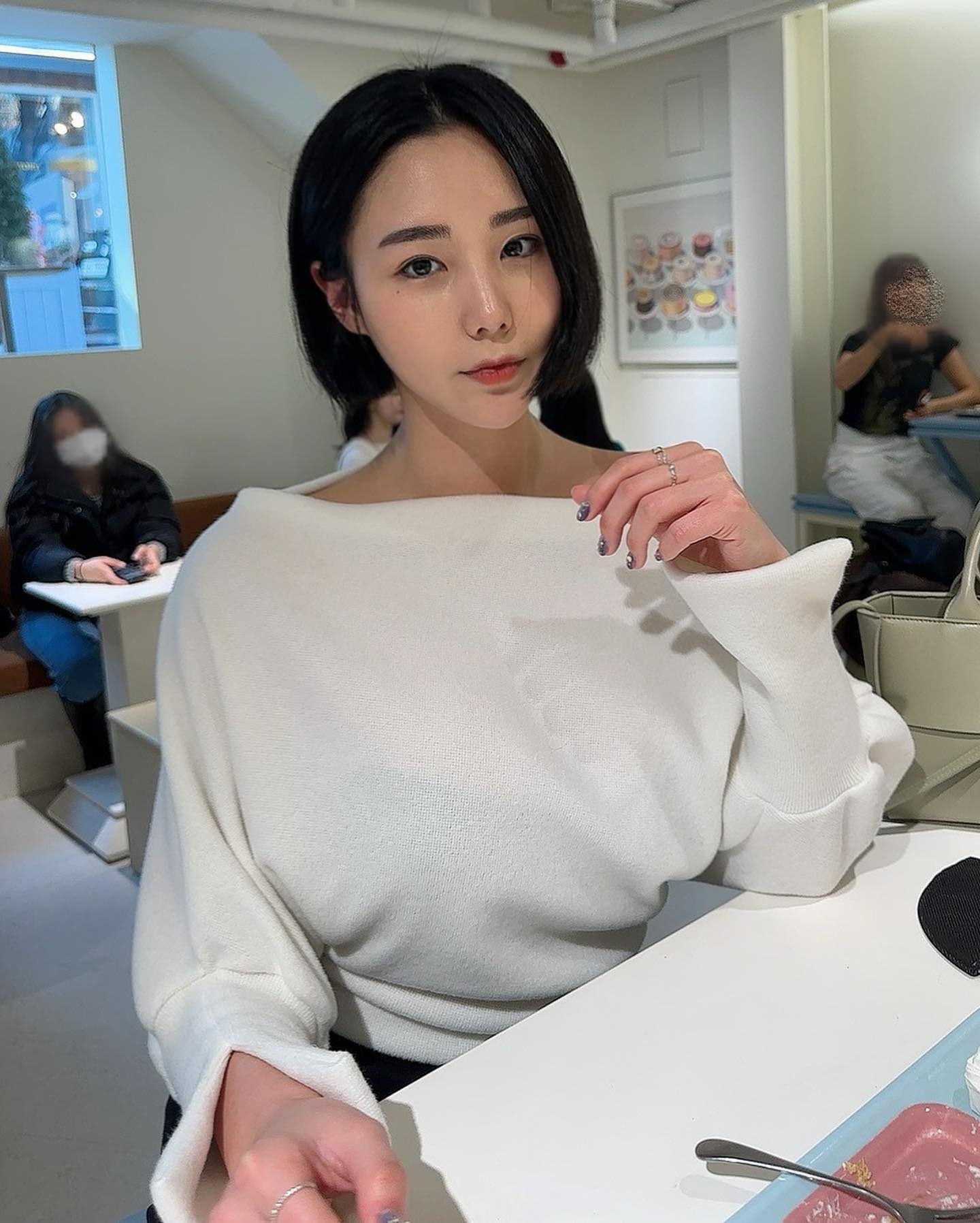 생일 식사하러 런치로 스시먹고
낮에 카페거리 구경하면서 광합성🍃
모두들 새해복 많이 받으세요!🎊