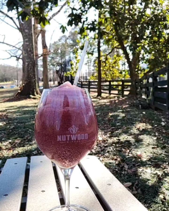 🥴
.
.
Sb do #dryjanuary2023 
I do #dryyear2023 from now on💪
.
.
#nutwoodwinery #wildleapbrewco