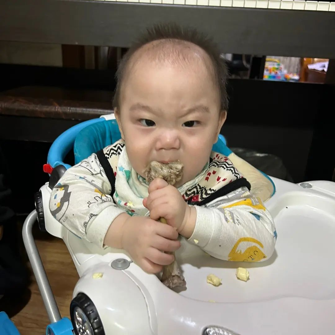 #돌아기

고기는 뜯어야 제맛♡