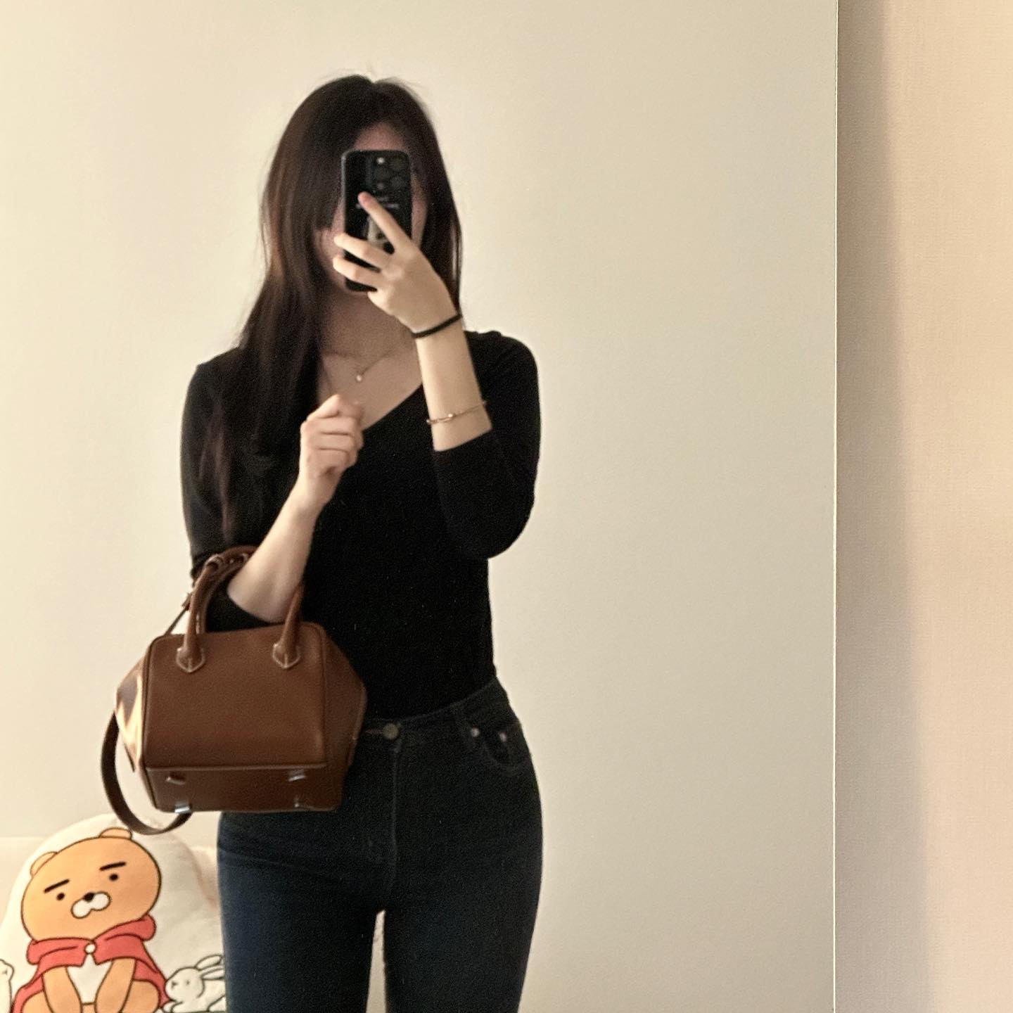 👤