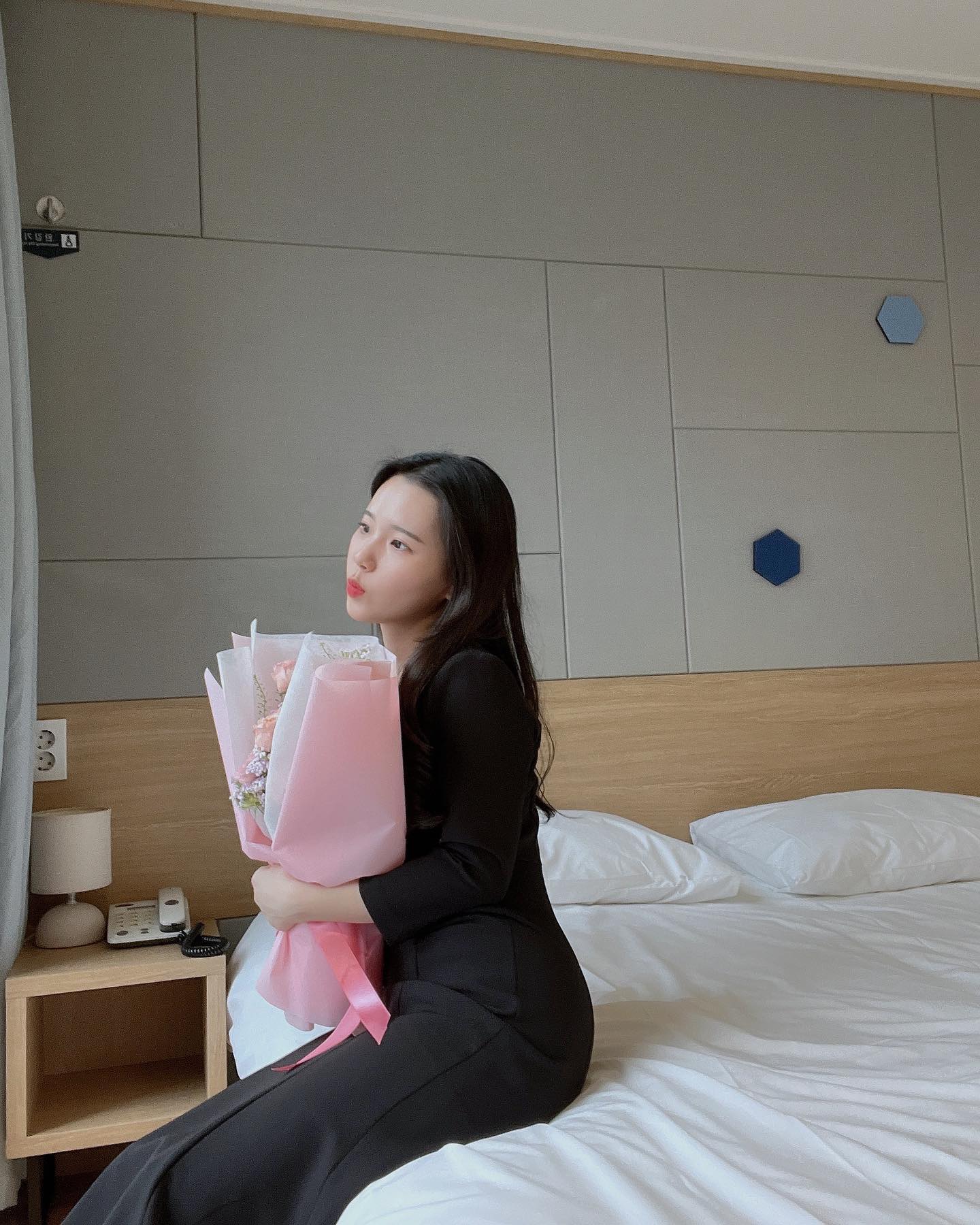 ♡ 𝟞𝕥𝕙 𝕒𝕟𝕟𝕚𝕧𝕖𝕣𝕤𝕒𝕣𝕪 ♡