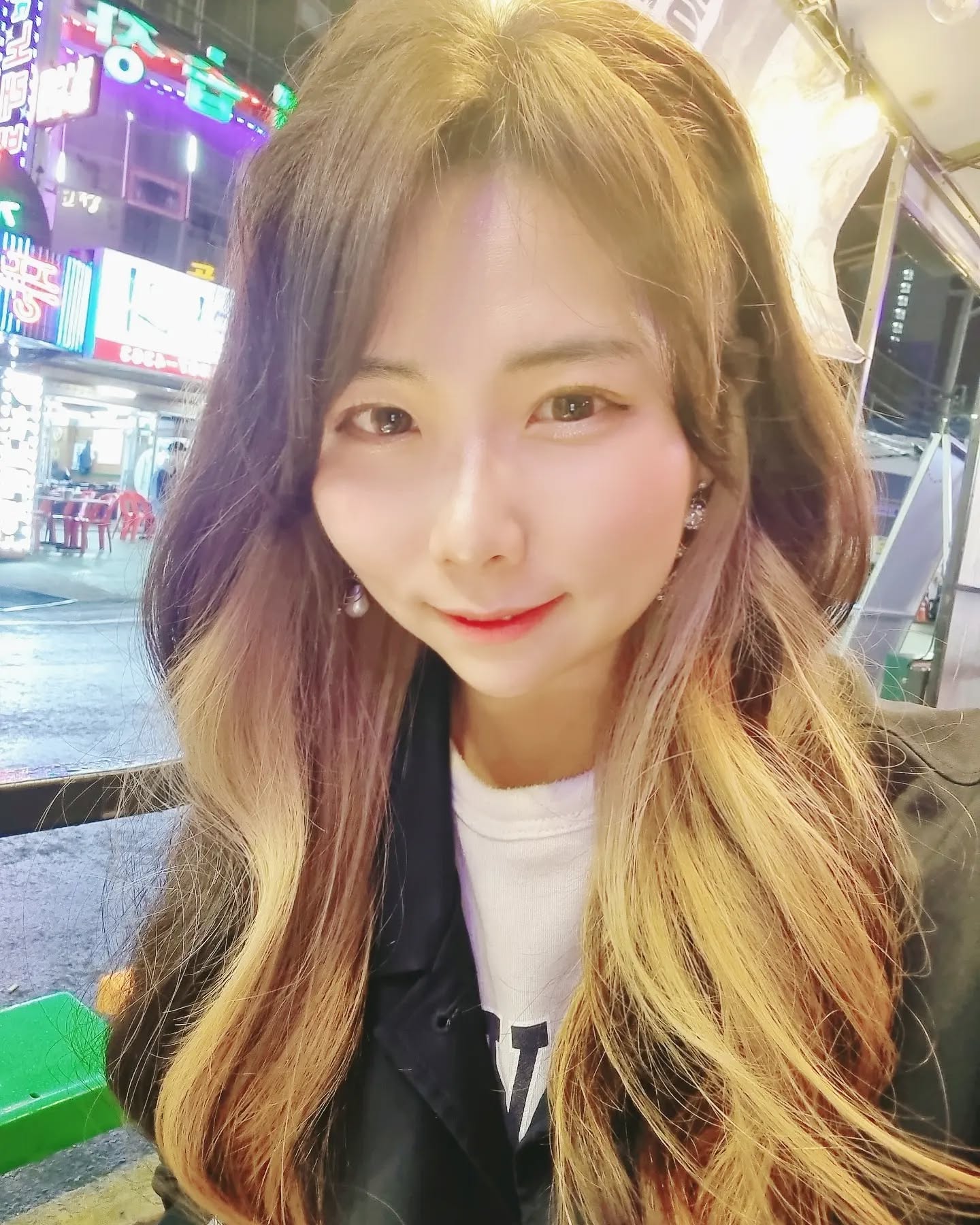 #근황 #간만에셀카

부시시 엘리자베스 머리
예뽀당 나 말구 머리가 😂

사람이 좋다 사람이 
으이구 잘하자 😏

#자기개발 #명언 #맞팔 #협찬 #일상 #20대 #30대 #셀카
#직장인 #근로자의날 #주말데이트 #서울명소 #여행 #여름휴가 #구리맛집 #남양주맛집 #사진은 #구리