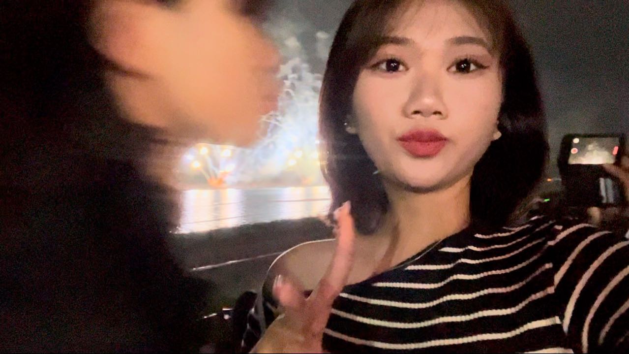 뽀뽀할 사람? 🥱