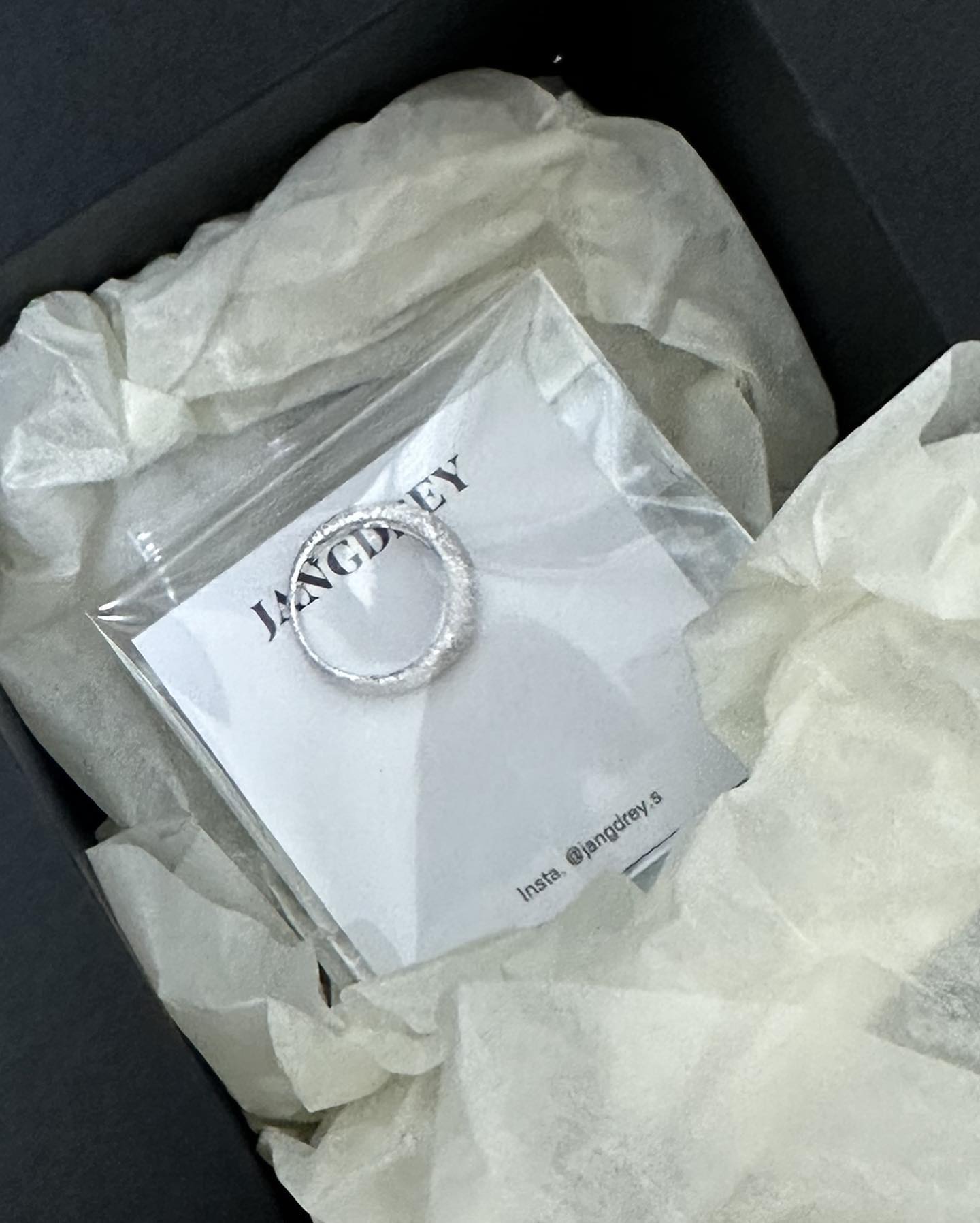 영롱하다 중말,,💍

#gift #장드리 #JANGDREY #반지 #💍