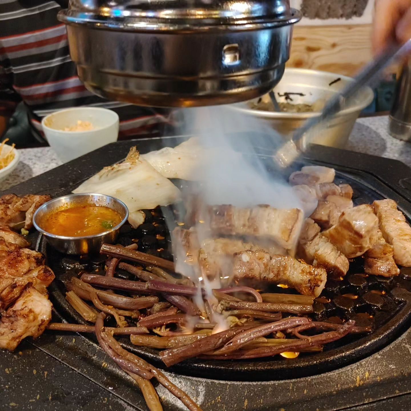 창원 상남동 고기맛집 제줏간
삼겹살 맛있네요
#창원고기집 #상남동맛집 #제줏간 #제줏간창원상남점 #상남동고기집 #맞팔
