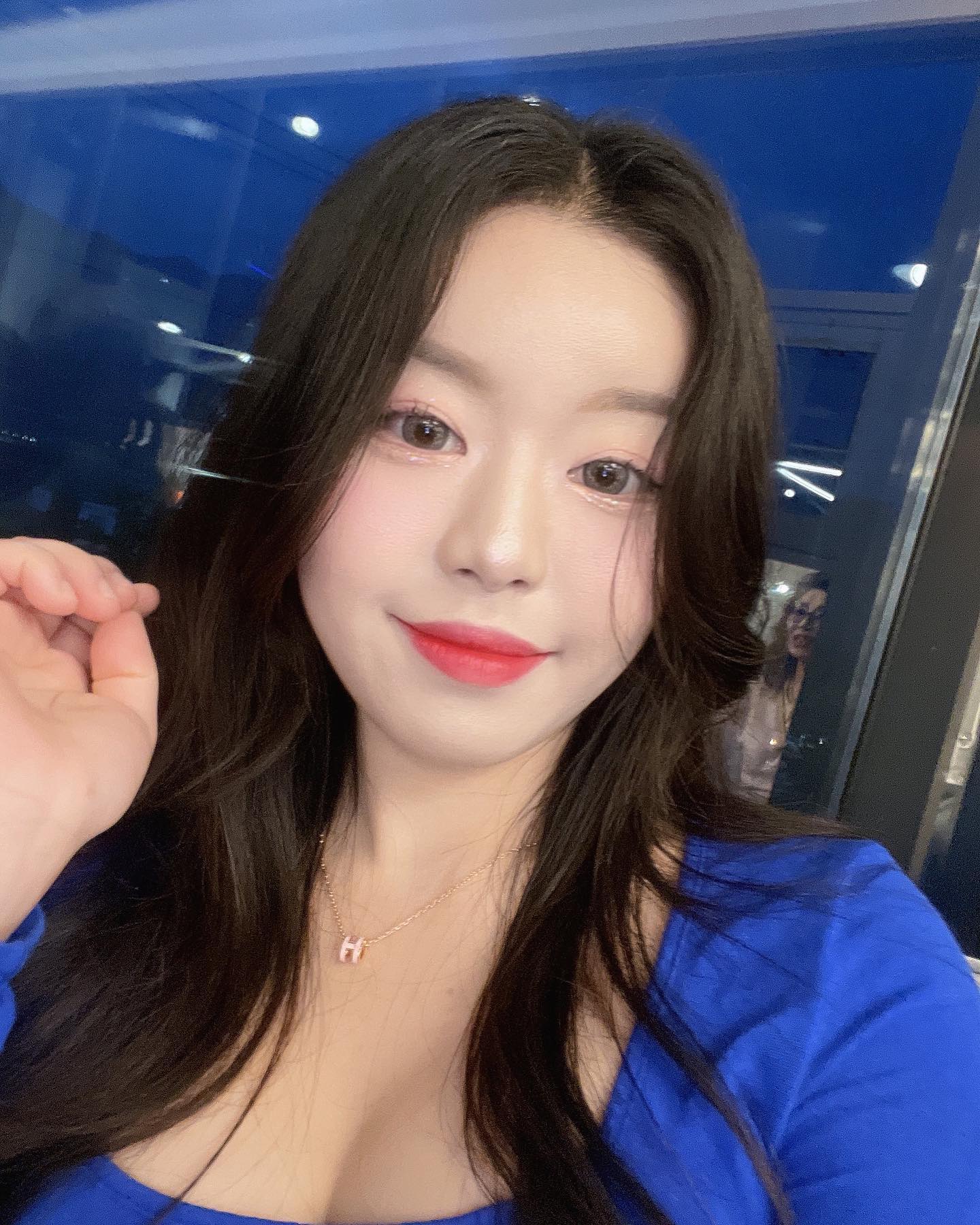 블루피그💙

-

#셀카 #셀스타그램 #셀 #셀스타 #셀피 #셀카그램 #외출 #외출복 #메이크업 #사진 #사진스타그램 #일상 #일상그램 #일상룩 #일상기록 #selfie #selca #photography #photo