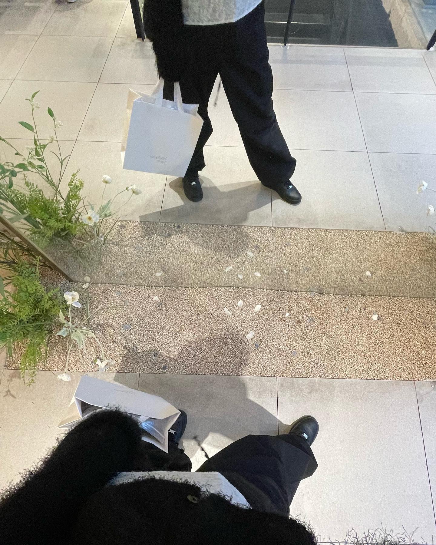 업로드가 매우 느린 편,,, 5월초 어느날~..
