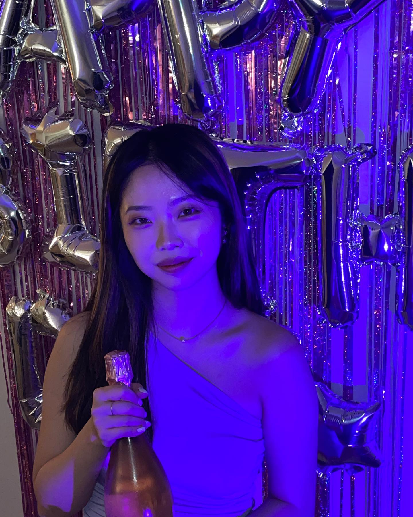 23