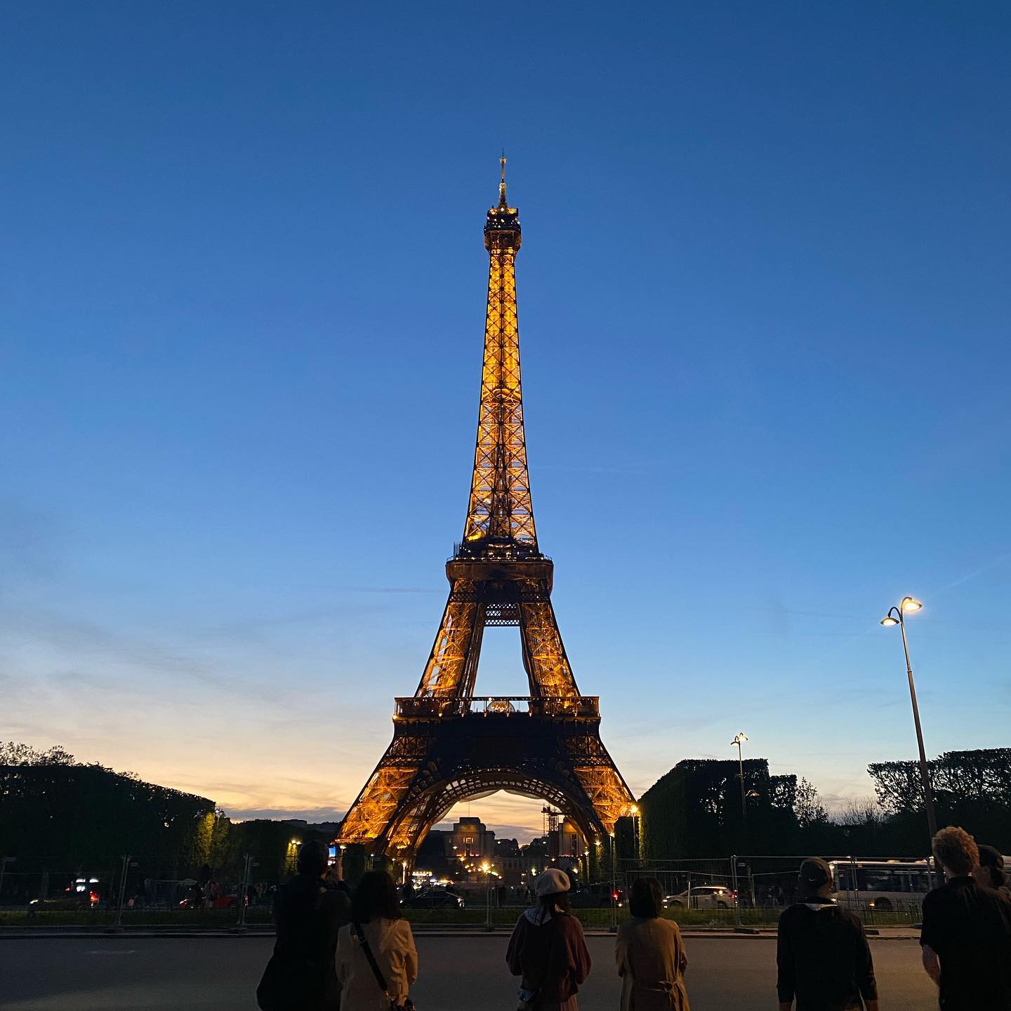사진으로만 보던 에펠탑을 실물로 🥹
Eiffel Tower, Paris, France