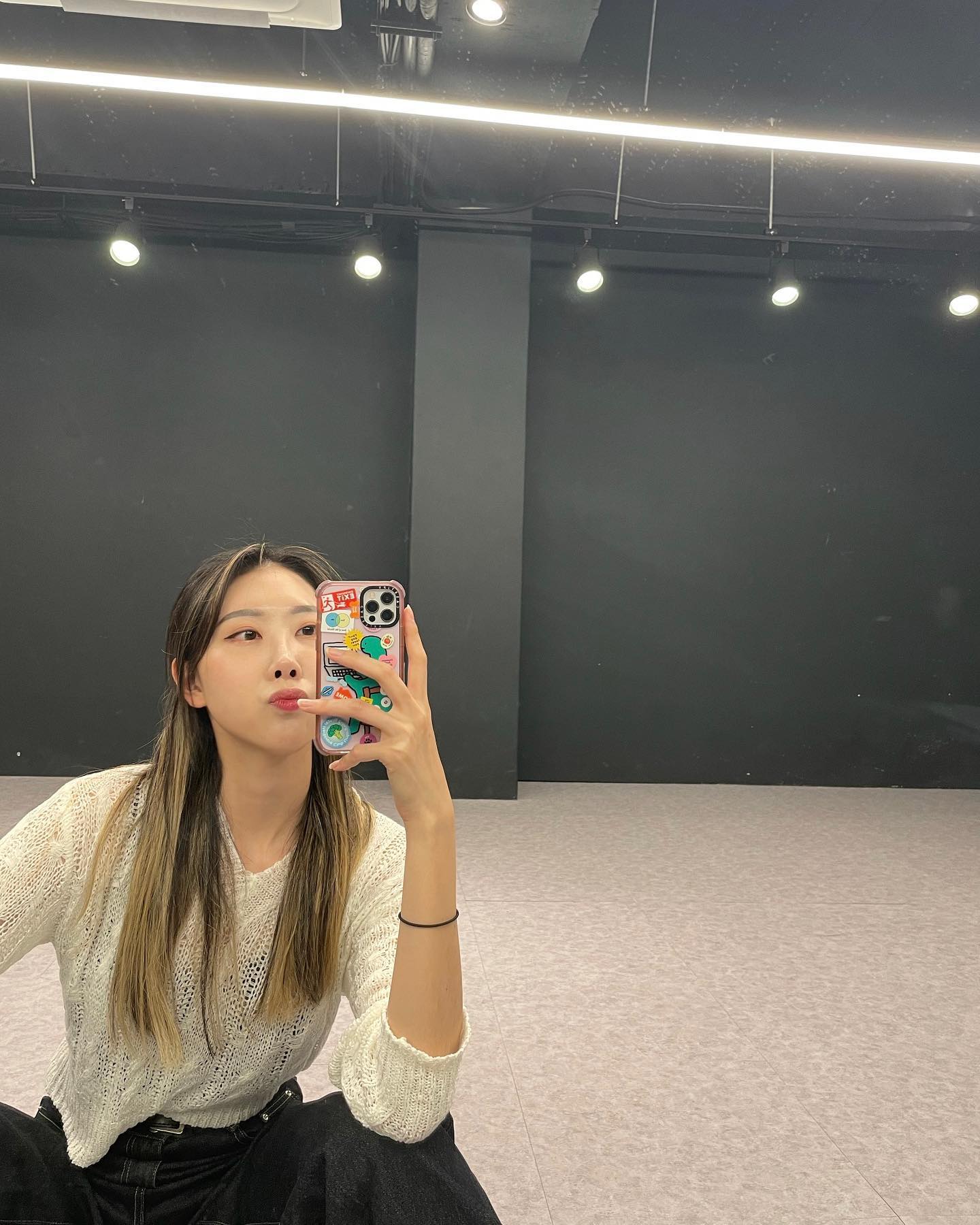 👩🏻‍🦳