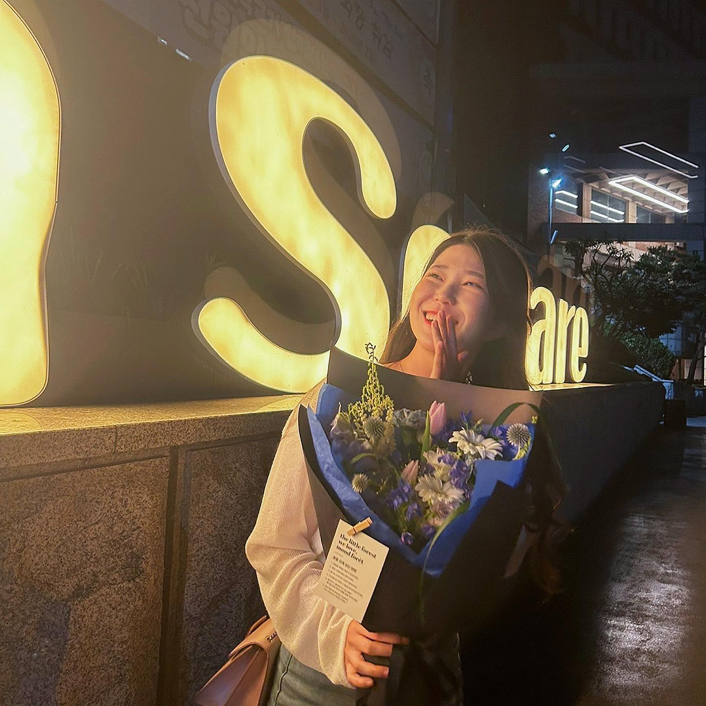 졸업공연이 잘 마무리 되었습니다 ٩(ᐛ)و

축하해 주신 분들, 보러 와주신 분들, 먼걸음 해주신 분들, 칭찬해 주신 분들 모두모두 너무 감사드립니다 ❤︎︎

최고의 연극을 위해 열심히 해준 트라이브스 배우분들, 스텝분들 모두 너무 고생많으셨습니다!! ♥︎♥︎

마지막 연극을 함께할 수 있음에 감사드리고 열심히 노력 해주셔서 감사합니다 (≧◡≦) ♡

” ‘네가 그리워’ 라고 말하는 건, 실제로는 ‘사랑해’ 라는 뜻이야. “