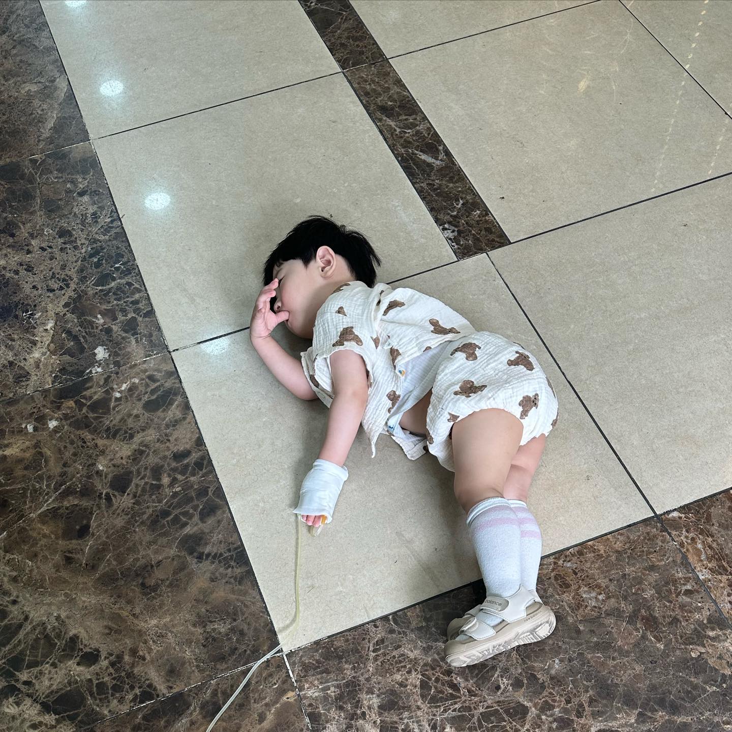 개월수가 차면 찰수록 늘어나는 지한이의 땡깡 ,,, 19개월 정도 된 아가 엄마들 우리 다 같이 화이팅해용 🫶❤️