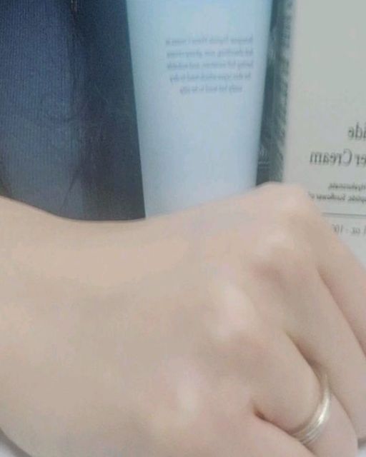유지원 on Instagram: "#광고#보나쥬르#펩타이드워터크림#수분크림#지성수분크림#수부지수분크림#여름수분크림#펩타이드#피지#피지조절#수분크림추천#비건수분크림#bonajour#vegancosmetics#peptidewate