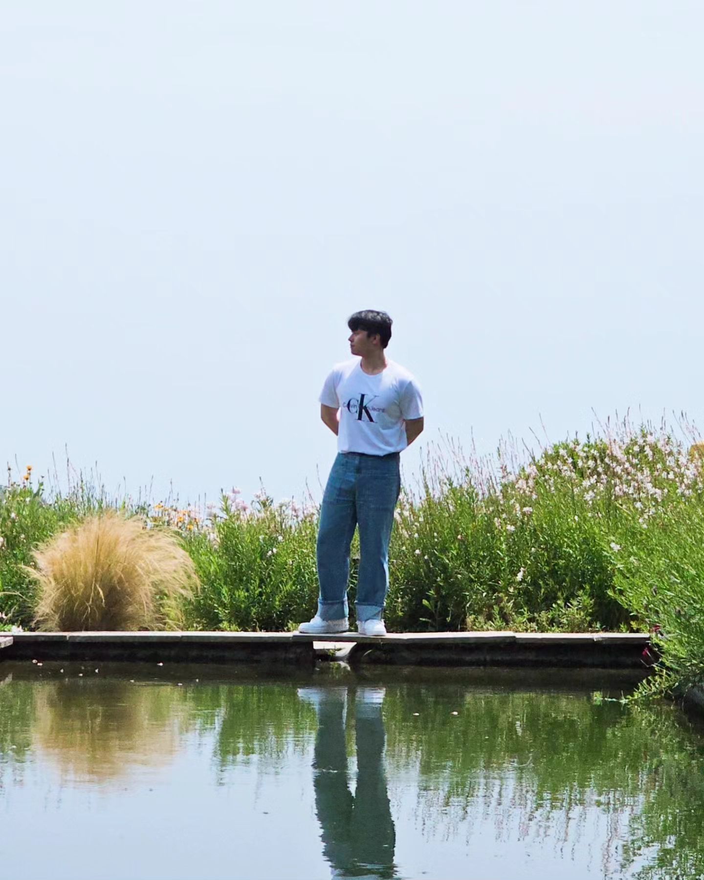 날씨가 매우더운날..
.
.
.
상의 : calvinklein 
하의 : xtonz_indstries 
신발 : nike
