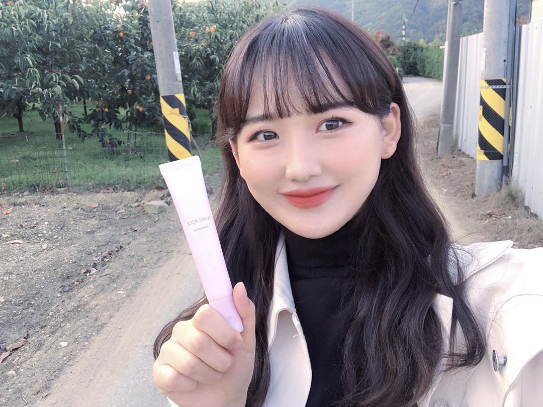 知 榮 on Instagram: “블랑풀 신상 필터크림 
발라본 톤업크림중에 이게 젤 가볍다
이거 바르고 파데나 비비 바르면 내피부같음 good .
.
.
.
#블랑풀 #필터크림 #블랑풀톤업 #블랑풀필터크림 #톤업크림 #톤업크림추천”