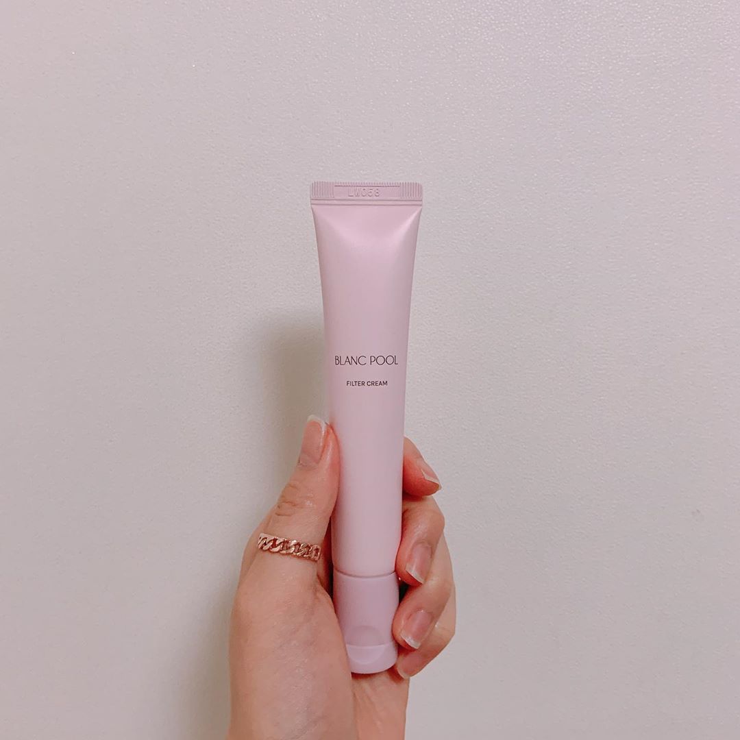 🙈아마 너무 많아서 다 못볼걸👀 on Instagram: “넘나 자연스럽게 톤업이 되는 #블랑풀톤업크림 #💘 #착붙딱붙 #생얼인듯 #생얼아닌듯 #취향저격 #🔫”