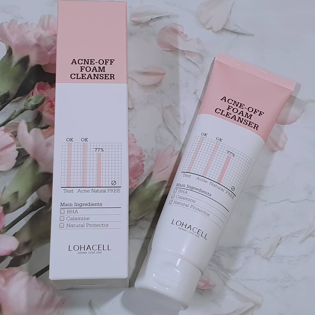 혀나언니 on Instagram: “그날에 매번 올라오는 피부관리는  로하셀 아크네 오프 폼 클렌저  여드름완화 기능성  고민발생 원인케어 피부고민 진정케어 순하고촉촉한 안심클렌징  #로하셀 #lohacell #로하셀아크네오프폼클렌저 #아크네오프폼클렌저 #로하셀폼클렌징 #로하셀폼클렌저…”