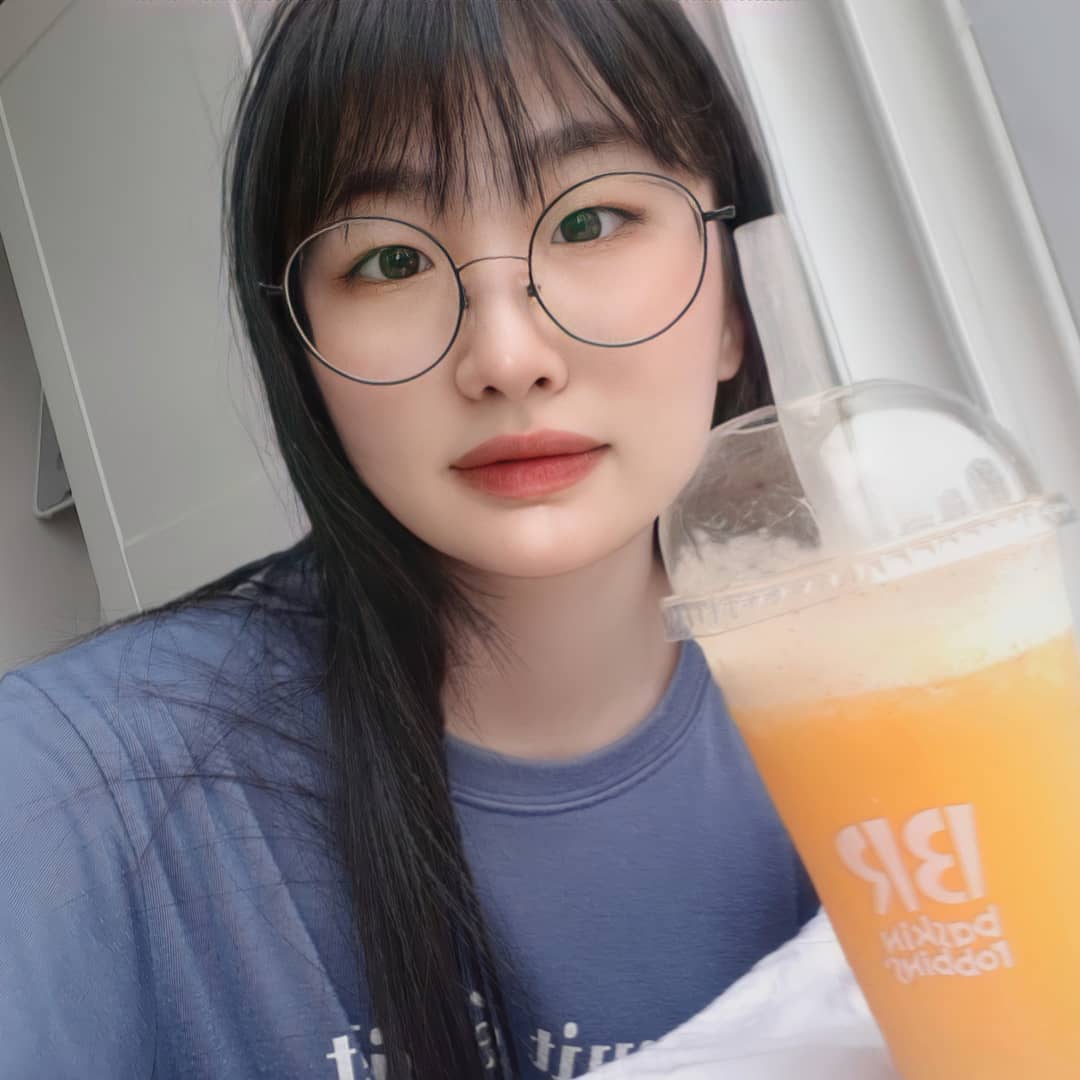 민주 on Instagram: “#협찬 배스킨라빈스에서 7월에 출시한 여름 과일 블라스트 3종을 소개합니당 🍧 수박,자두,피나콜라다 이렇게 3종류가 나왔는데 저는 피나콜라다 라는 과일을 처음 들어