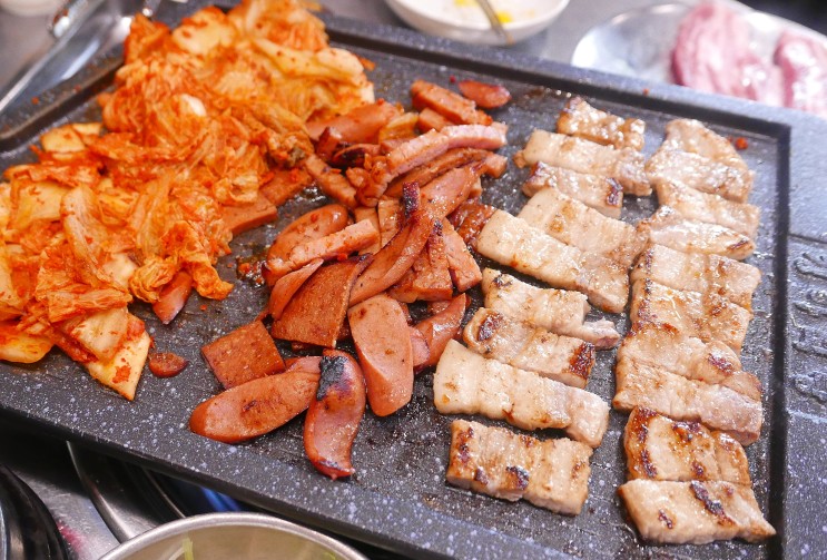 발산역 고기집 묵은지 삼겹살 경아식당 본점, 경아스페셜 완전 추천!