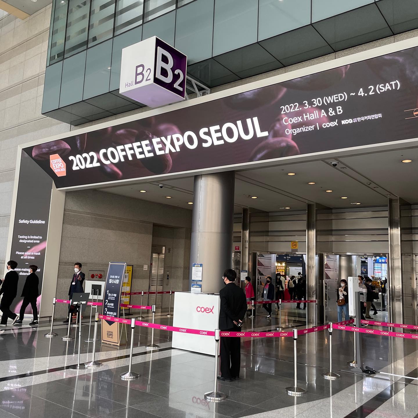 작년 카페쇼 이후 올해 커피엑스포를 코엑스에서 하길래 다녀옴,
대체로 비슷하지만 그래도 강의도 듣고 여러가지 이벤트도 하고 있어 재밌게 구경하고 왔네요👏🏻

#서울커피엑스포2022