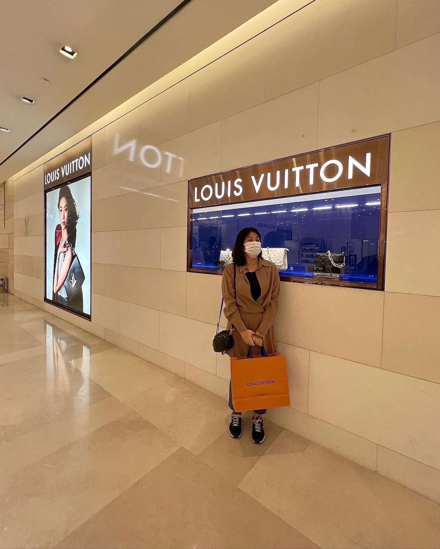 22.4.2
생신 선물! 축하드립니다❣️
#루이비통 #louisvuitton