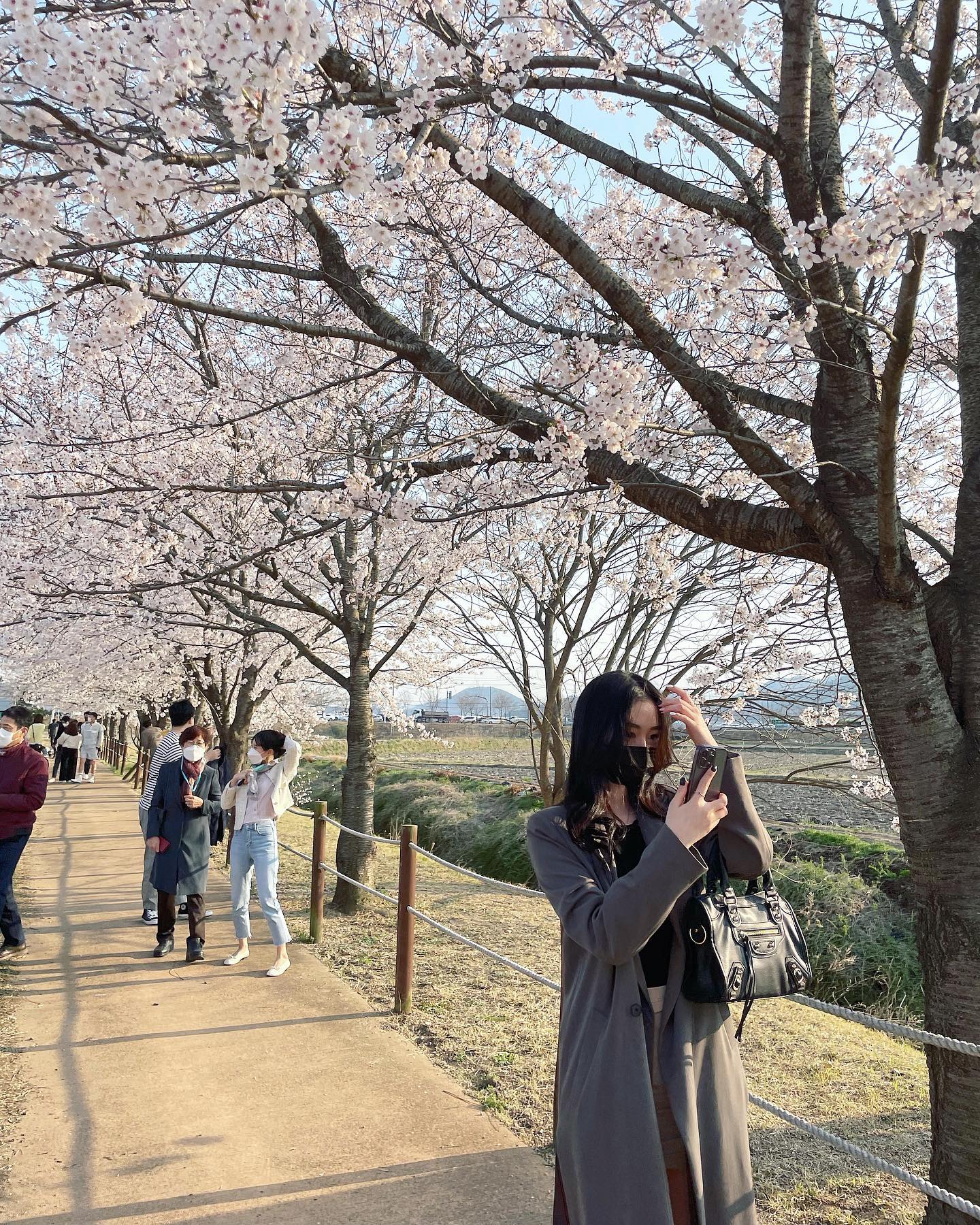 가리니깐 예뻐보이네 🌸