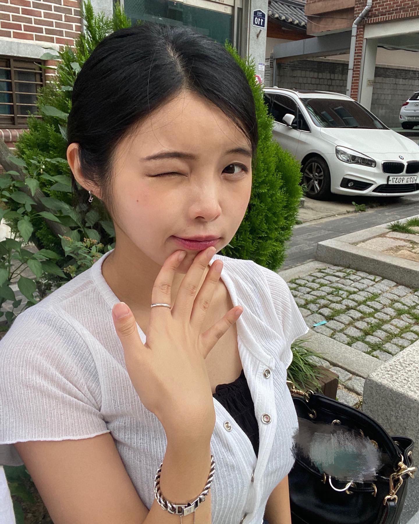 날씨가 추울땐 여름 사진🤭