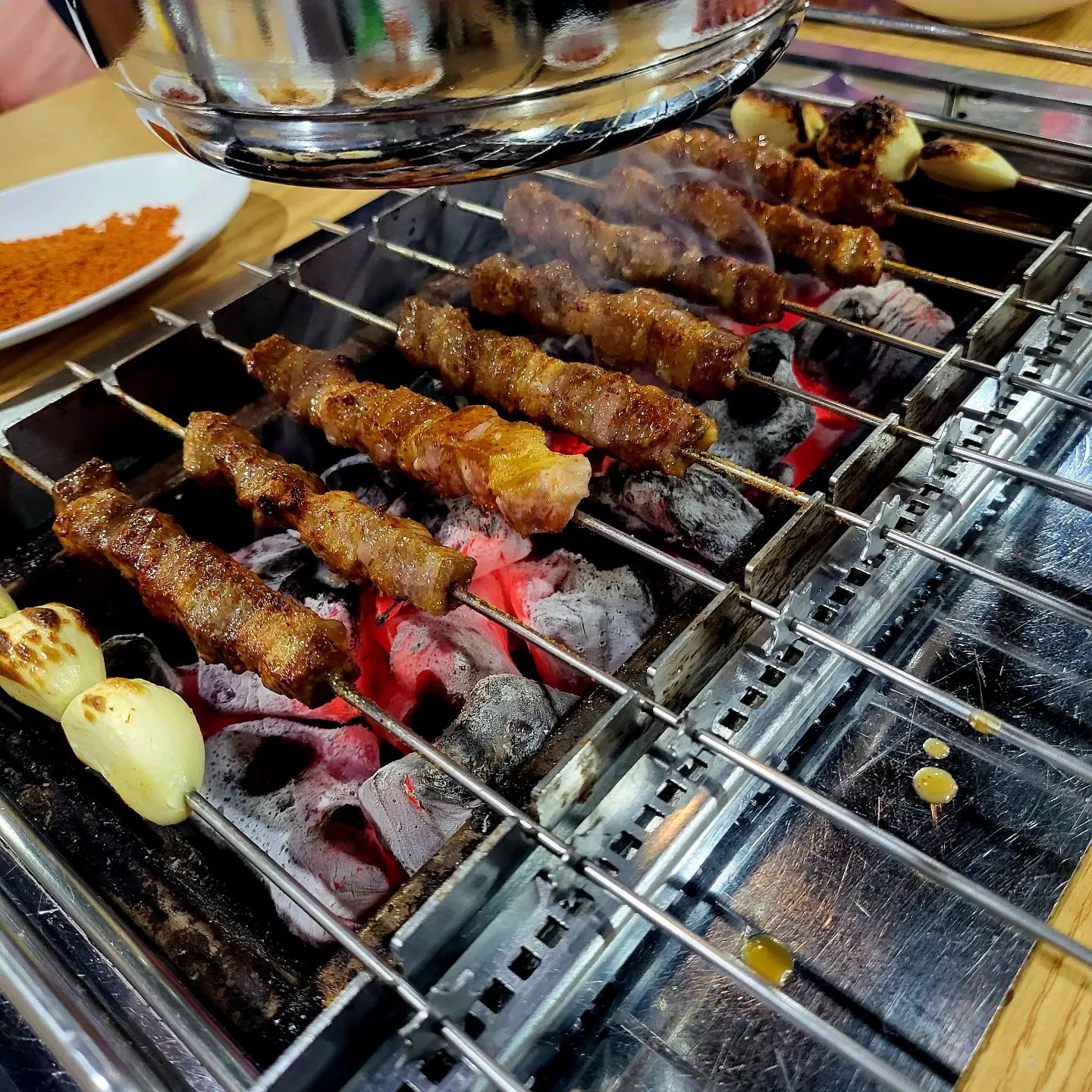 주말도 하얗게 불태웠네..역시 일요일은 숙취로 보내네요ㅋㅋㅋ
하루종일 잤는데..밤에 잠이 오려나...
다들 한주 마무리 잘하시구
내일은 월요일입니다!!젠장...
.
.
.
.
.
.
.
.
#양꼬치맛집 #칭따오맥주 #연태고량주 #주말끝 #월요일싫어 #댓글 #댓글환영 #일상 #일상스타그램 #소통스타그램 #선팔 #맞팔 #선팔하면맞팔 #맞팔100 #소통 #인친 #선팔환영 #선팔맞팔 #좋아요 #좋아요그램 #좋반 #맞팔해요 #인스타일상 #instagood #lfl #l4l #fff #f4f #follow4follow