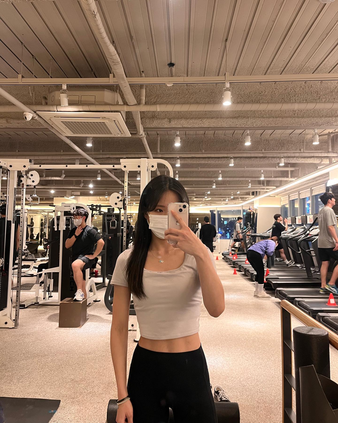 오늘은 하체 하는날 ~! 🏋️

.
.
.
#오운완 #ㅇㅇㅇ #바디프로필 #바디체크 #헬스 #피티 #운동기록