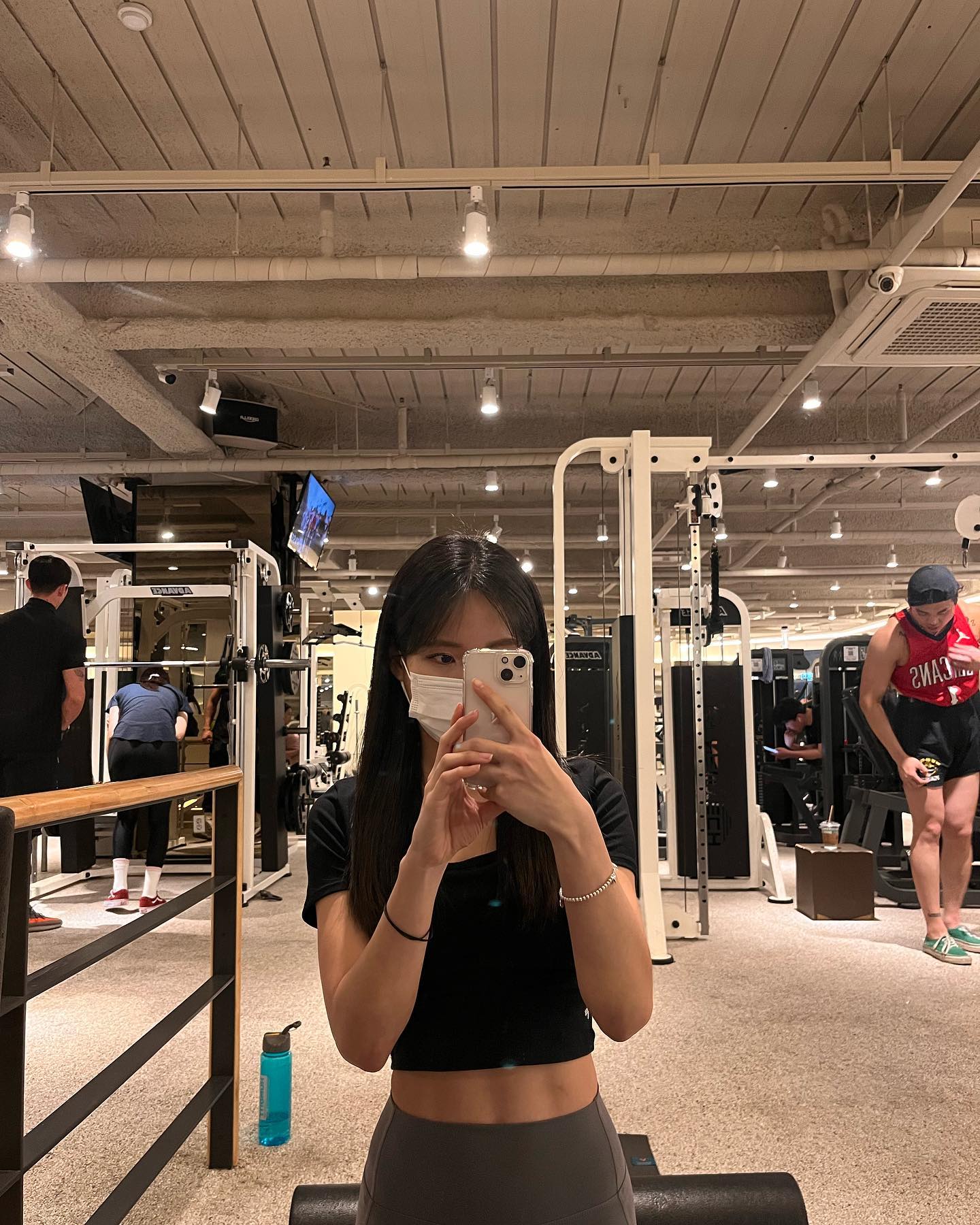 그묘일은 운동 더 열심히 하는날 ? 
.
.

#바디프로필 #오운완 #ㅇㅇㅇ #바디체크 #여자헬스 #운동기록 #바디프로필준비