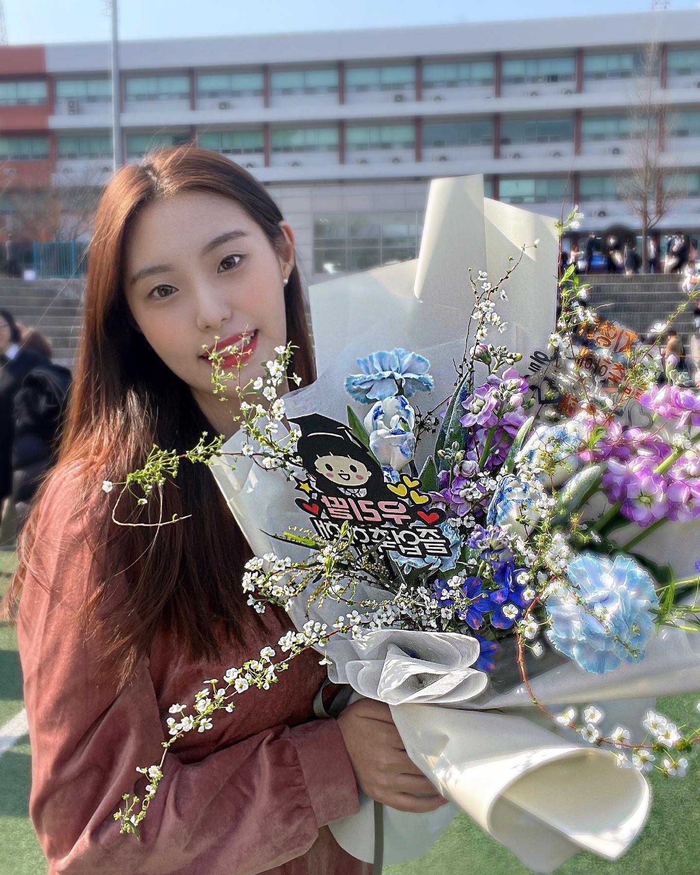 👩🏻‍🎓💐

#졸업 #꽃다발 #졸업꽃 #대학생 #졸업사진포즈 #피드꾸미기̆̈ #피드색감 #피드좋아요 #탐색탭 #👩🏻‍🎓 #🎓❤️ #💐