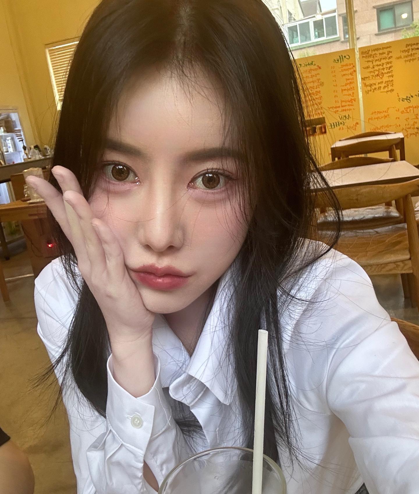 girlfriend의 피드백을 받은 사진