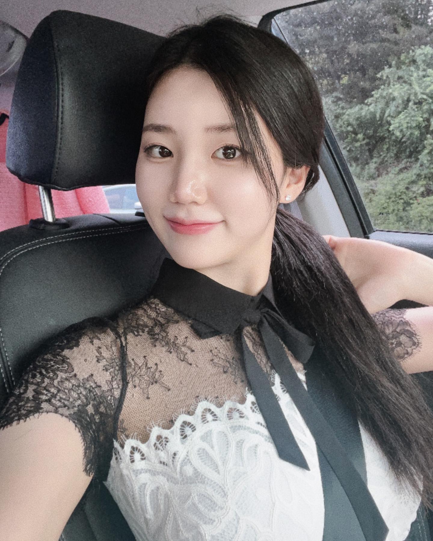 오랜만에 친척들 봐서 기분 좋아🍾
