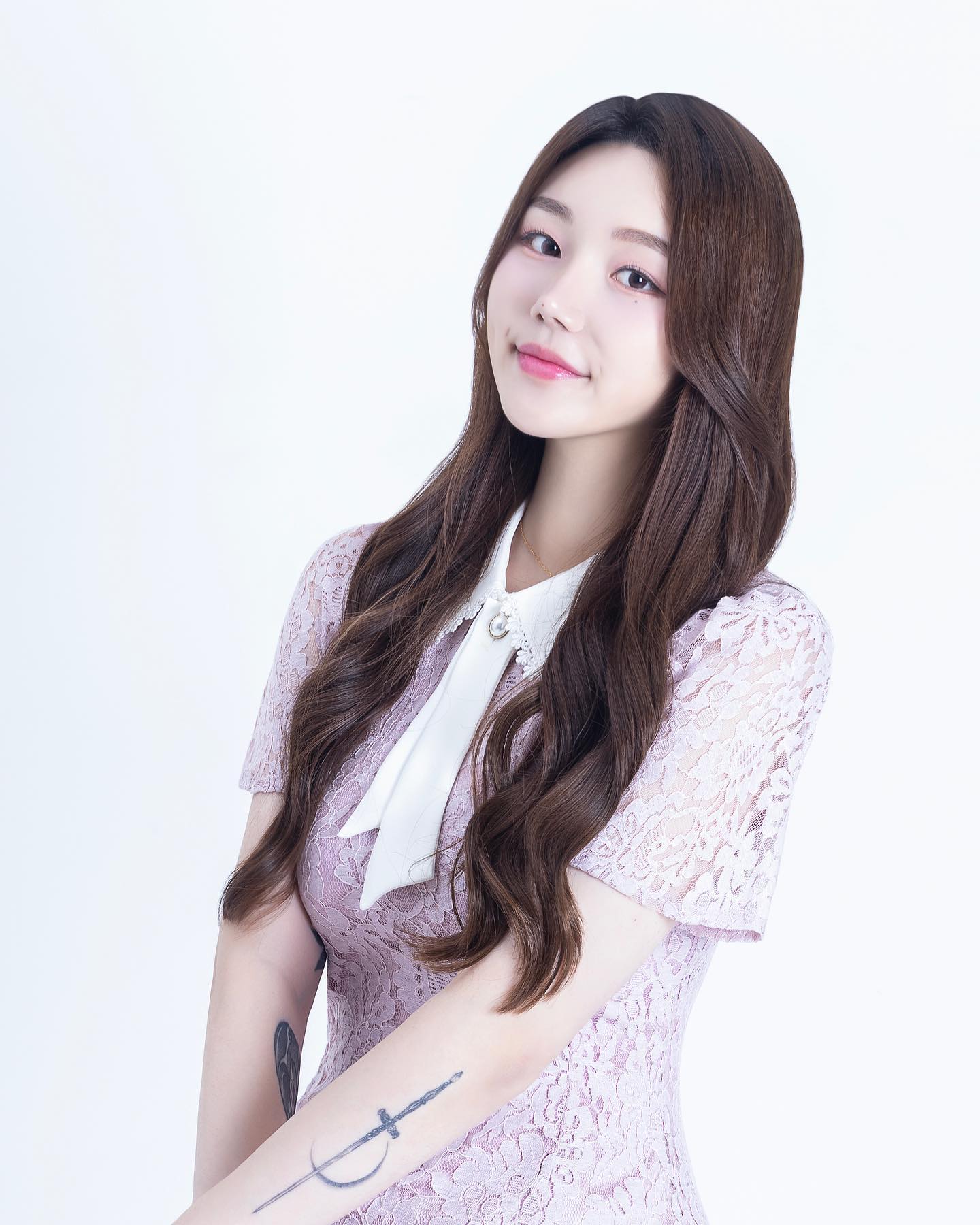 올해의 나 기록하기🌷✨

#프로필 #프로필촬영 #여자프로필 #증명사진 #증사 #프로필사진 #프로필메이크업 #데일리메이크업
