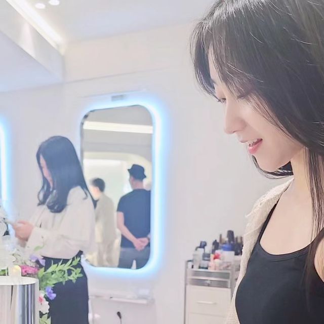 민이봄🌺민정 on Instagram: "#광고 즐겨 입는 브랜드인 마른파이브에서 크롭 나시를 받아보게 되었어요👼 적은 조임에도 쉽게 체하는 탓에 누브라나 캡 일체형 나시를 즐겨 입는데 타사 제품