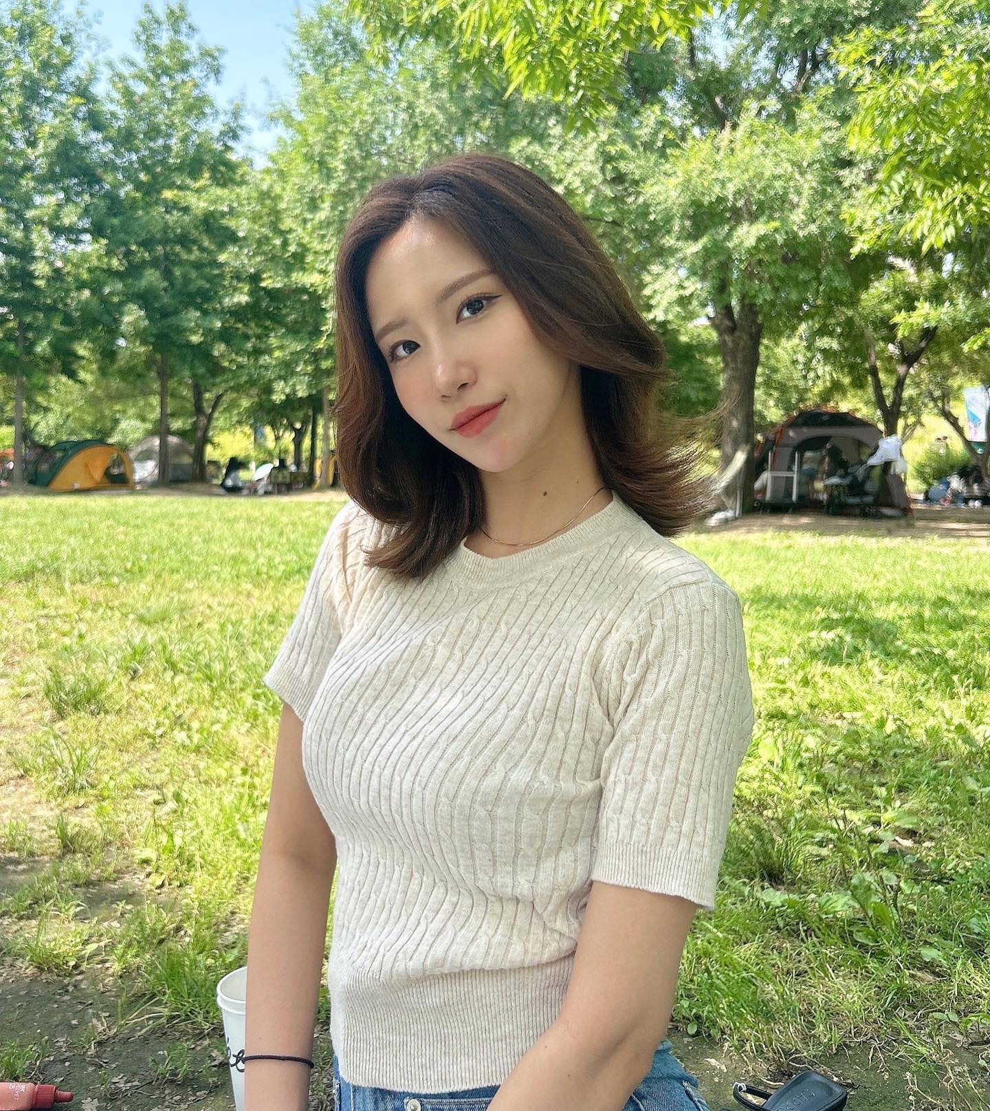 하루종일 단추를 열고다닌 ㄴㅏㄹ... 🤪 
(Feat.콩지민)
-
-
-
#한강