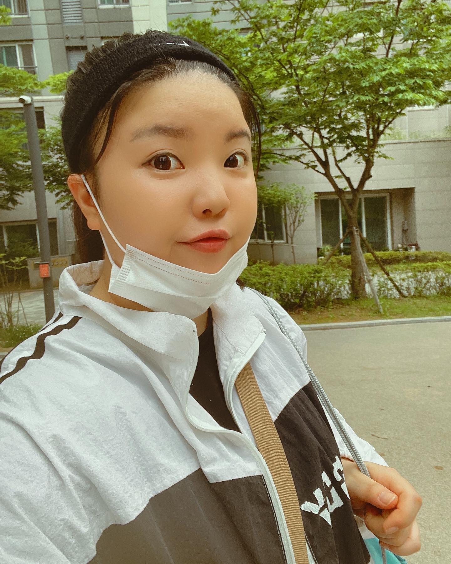 오늘도 운동 열씨미 하자 저질체력을 건강하게 만들기 #일상#일상스타그램#운동#헬스#유산소운동#운동복#레깅스 만 입엇더니 민망하네 아직 ㅎㅎ