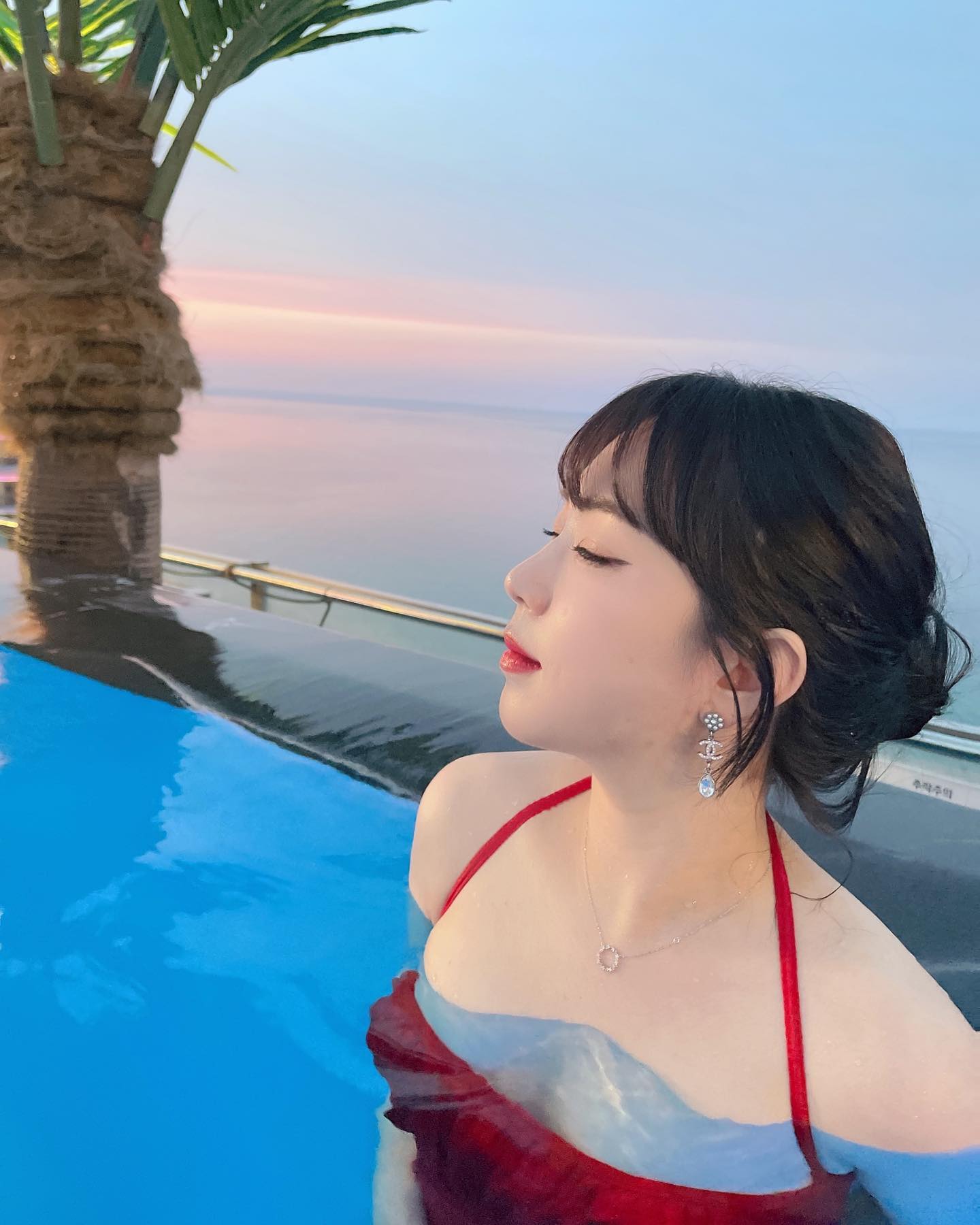 🏝️🗿🌊