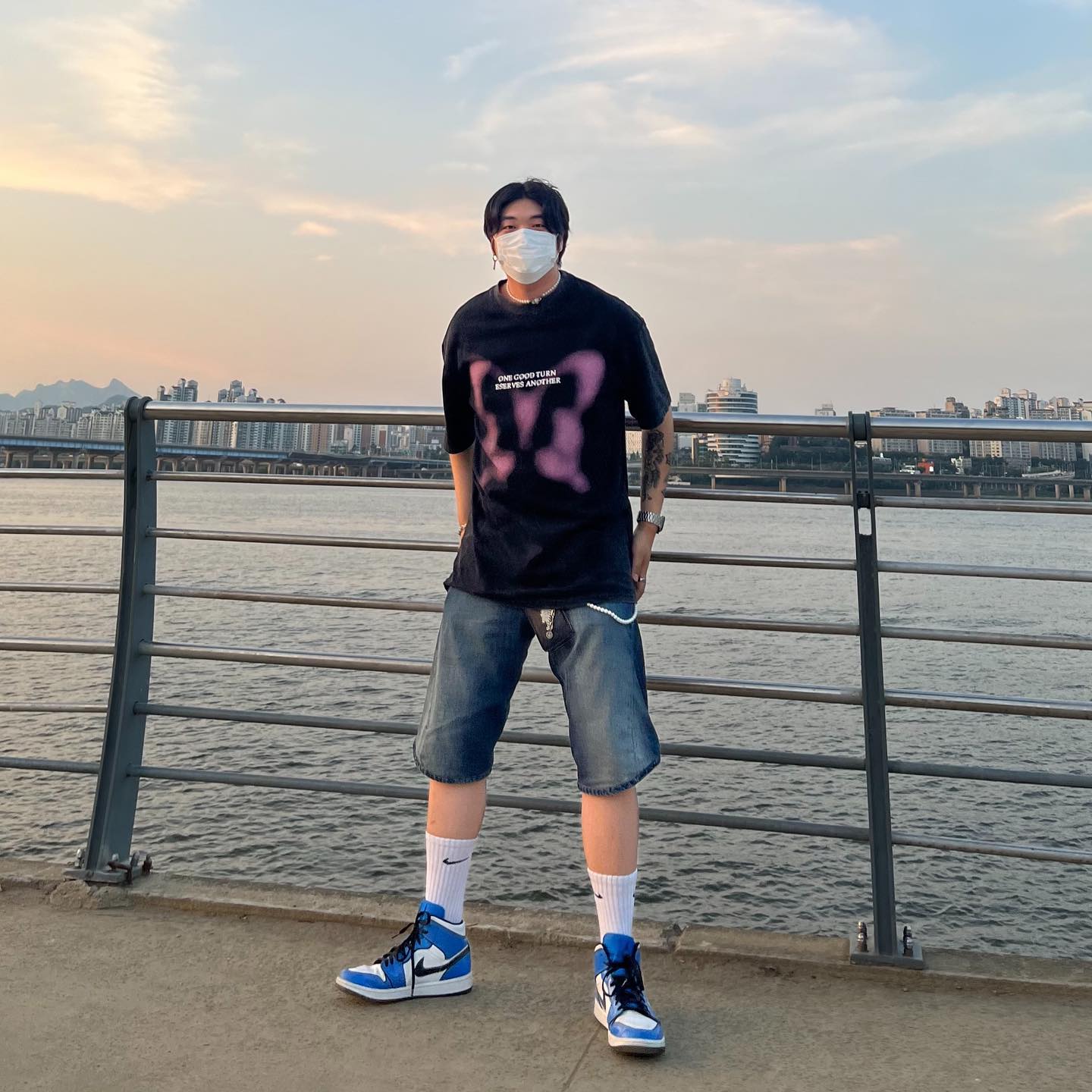 먼길 했네
teaboy98 
98_hd_0629 
⠀

⠀
⠀
⠀
—#첫줄 
#following #f4f #followforfollowback 
#likeforfollow #likeforlikes #selfie ⠀
#selca #ootd #daily #fashion 
#데일리 #소통 #좋아요반사 #좋반 
#셀카 #셀피 #얼스타그램 #셀스타그램
#패션계정맞팔 #데일리그램 #스투시
#맞팔 #나이키#조던1#덩크#아식스