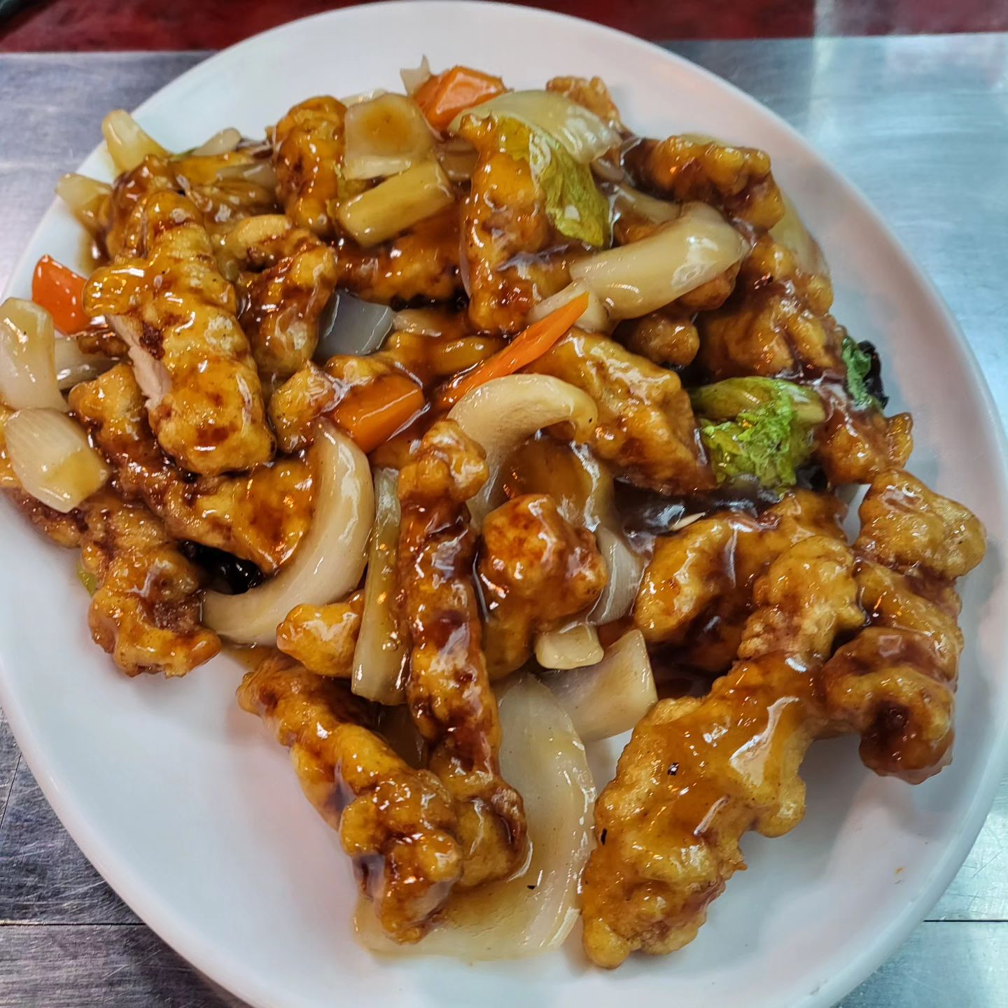 서울역 탕수육맛집 #태향
소자인데 양도 많아요 🤗
여기는 소스가 부어져서 나오는데
바삭함을 좋아해서 찍먹파인 저도
부먹으로 즐긴 맛집! 정말 다 먹을때까지 바삭함이 유지 되었어요. 이제 탕수육은 이곳에서 💛

탕수육 소 15,000원
삼선간짜장 8,000원
새우볶음밥 8,000원

#탕수육맛집 #탕수육 #서울역탕수육 #서울탕수육맛집 #맛스타그램 #먹팔 #맛집 #맛있다 #먹스타맞팔 #먹스타 #먹스타소통 #먹팔해요