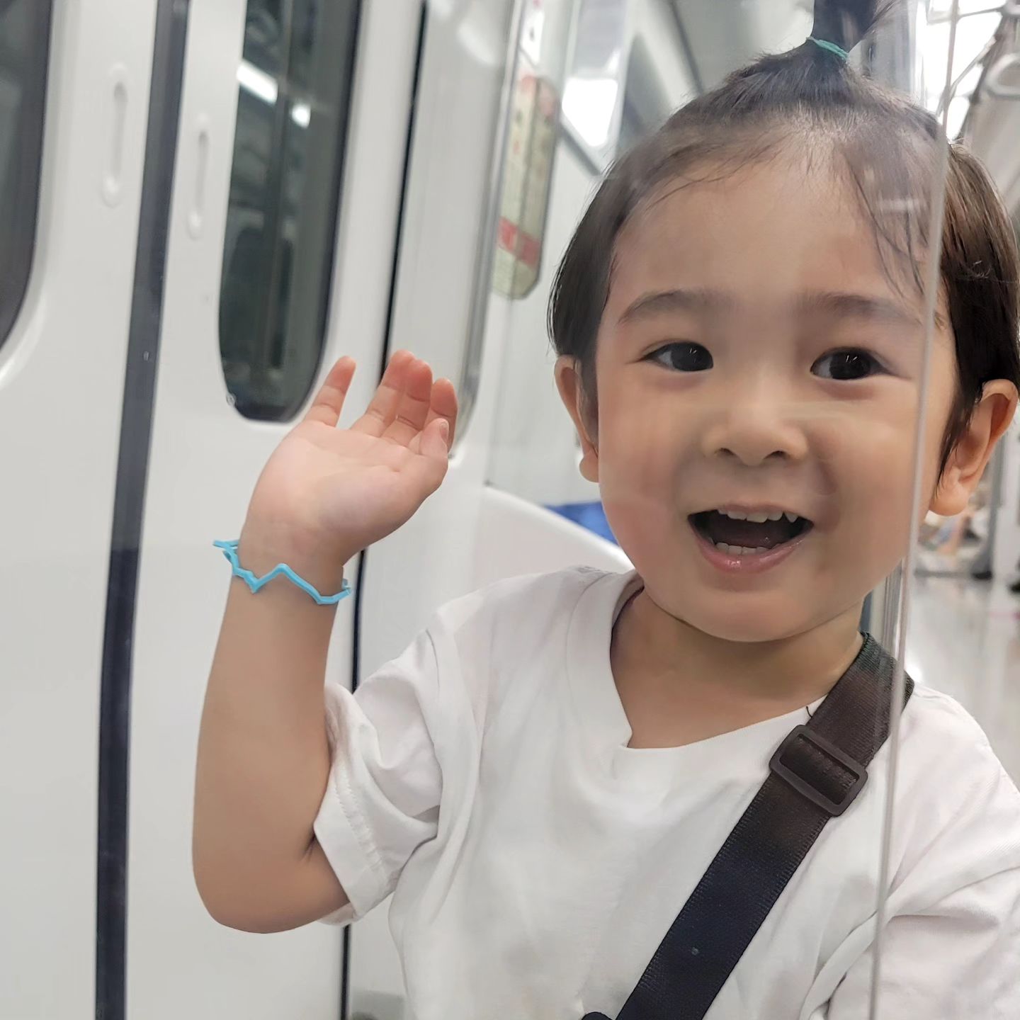 시온이랑 엄마랑 단둘이 전철타기 🚈 
버스타고🚌 전철역가서 전철타고 김포공항롯데몰까지 가봄😅
쉽지않은 도전이였지만 너가 즐거웠음 됐다🤩
.
.
.
다음에는 차타고 가는걸로~🤣
#아들맘
#워킹맘
#시온e
#koreababy
#cutebaby
#김포공항롯데몰
#전철타기
#버스타기
#주말나들이
#일상생활